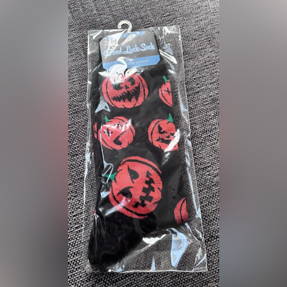 Men’s Halloween socks size 13-17